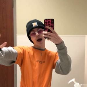 Meet your Posher, Cameron